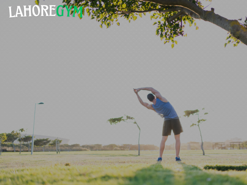 Man exercising in the morning compared to evening workout routine