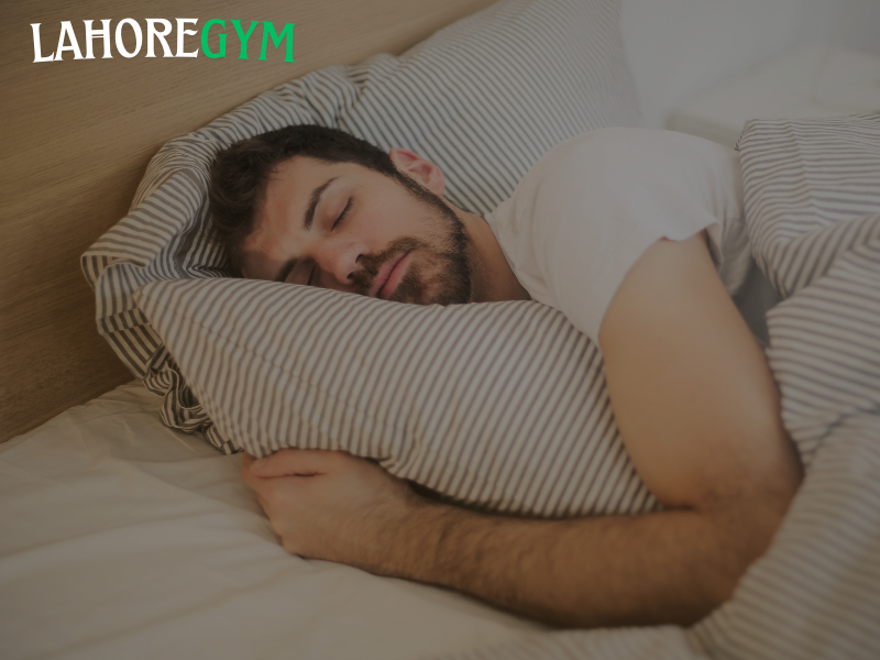 Illustration explaining why sleep affects muscle and showing key signs that muscle progress may be slowing due to poor rest